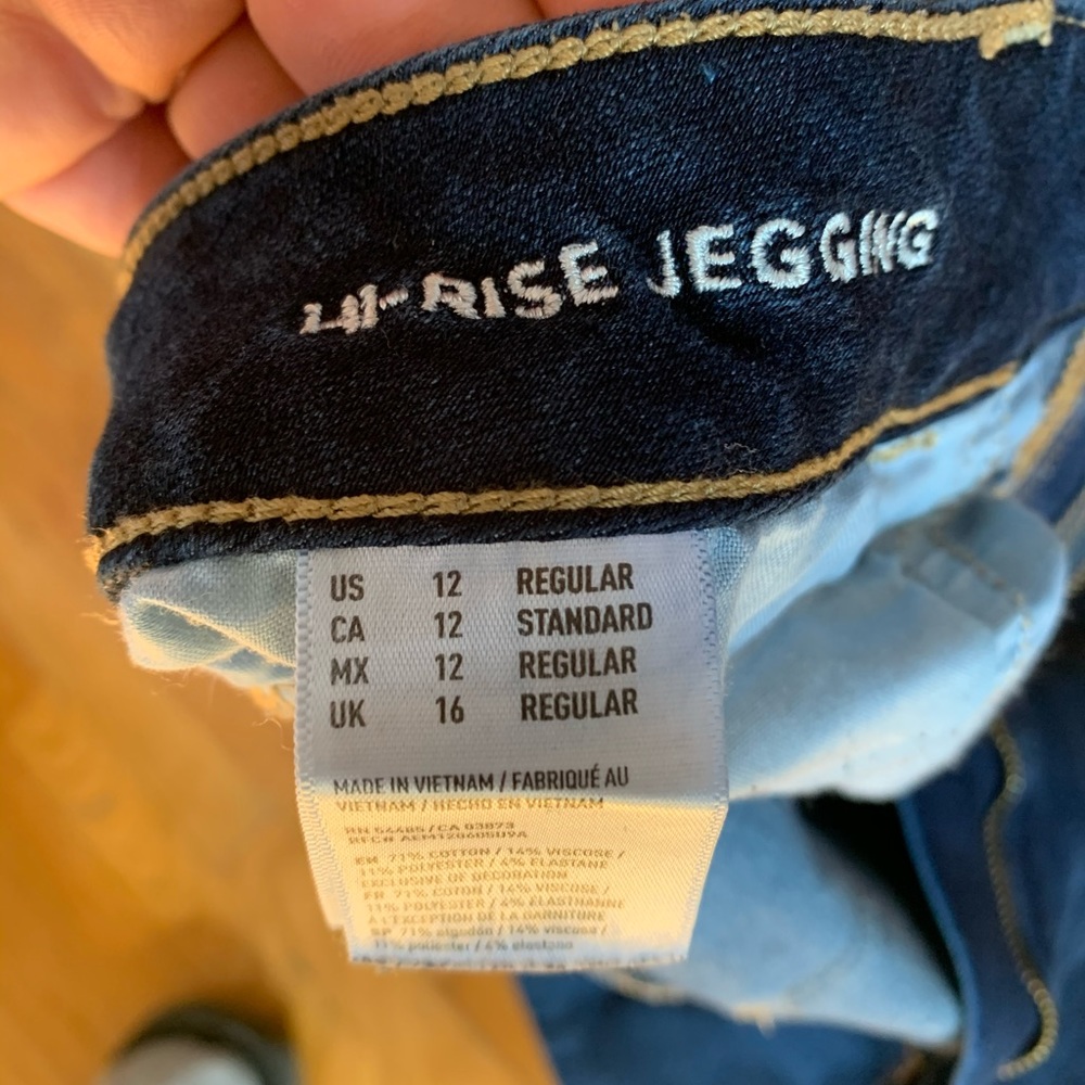 American eagle dark blue jegging size 12. - Picture 3 of 5